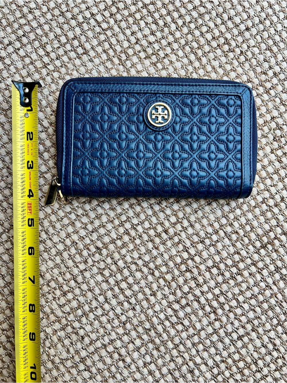 ⭐️Tory Burch Quilted Leather Zip-Around Wallet – Navy Blue - Picture 6 of 6